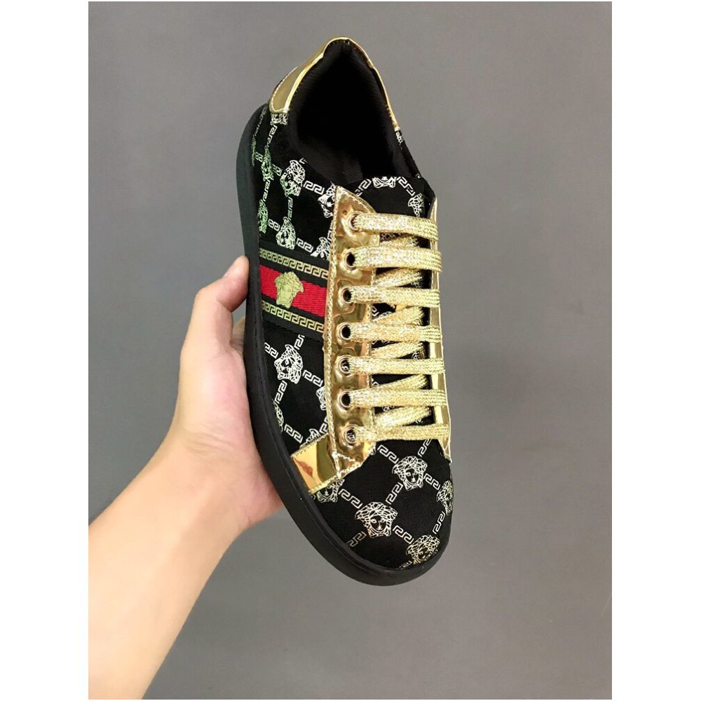 European Style Men s Shoes 2024 New Trendy Embroidered Medusa Sneakers Flat and Versatile Korean Style Breathable Casual Shoes image 1
