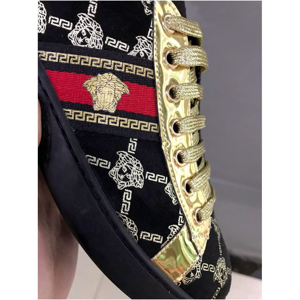 European Style Men s Shoes 2024 New Trendy Embroidered Medusa Sneakers Flat and Versatile Korean Style Breathable Casual Shoes image 3