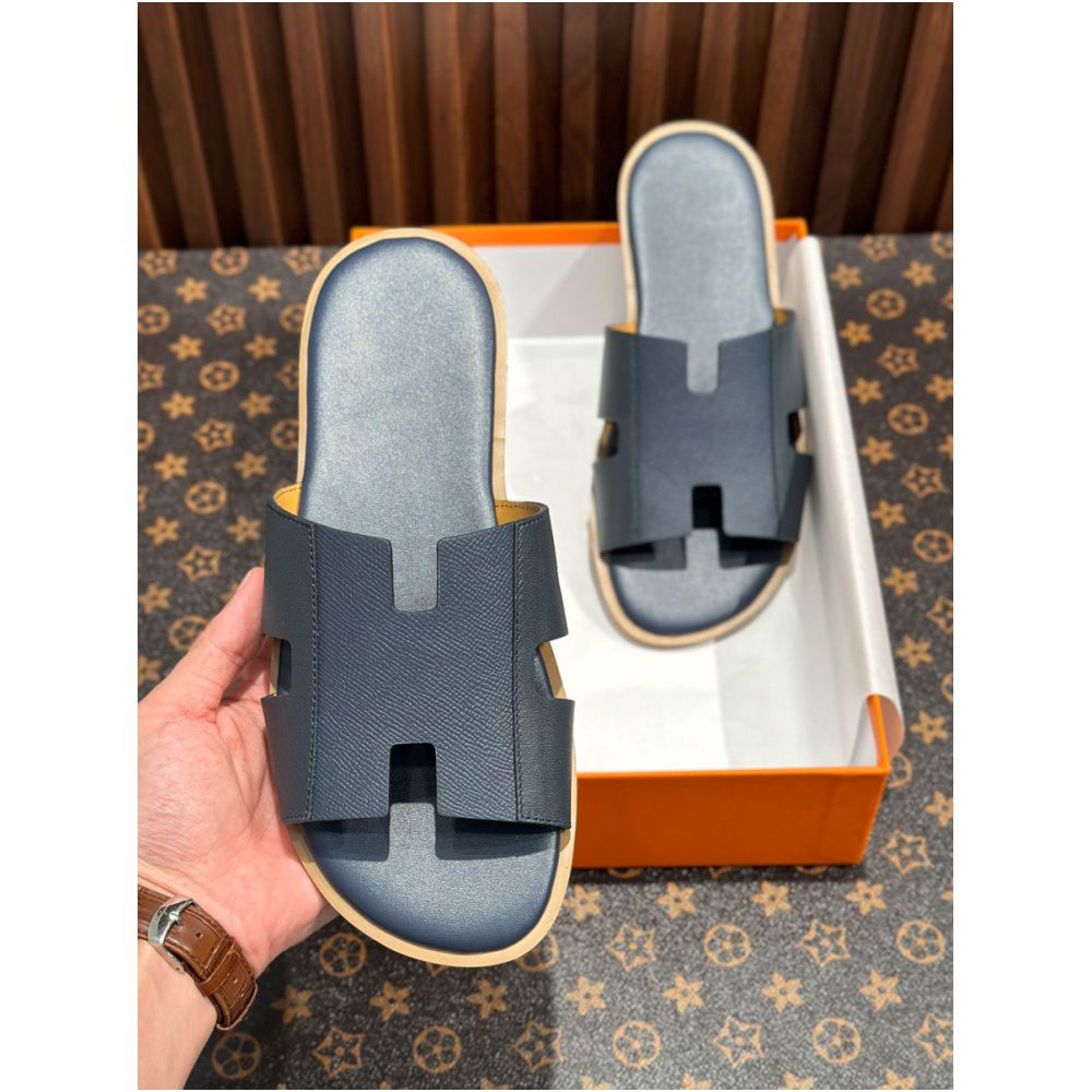 Genuine Leather H Style Slippers for Men Suitable for Outdoor Wear Flat Slippers 2026 Summer European Style Men s Beach Casual Sandals image 1