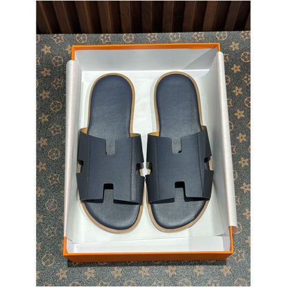 Genuine Leather H Style Slippers for Men Suitable for Outdoor Wear Flat Slippers 2026 Summer European Style Men s Beach Casual Sandals image 2