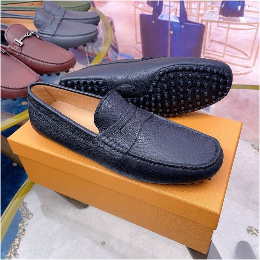 Italian high end light luxury new imported genuine leather men s loafers with lychee pattern perfect for driving and comfortable slip on style image 2