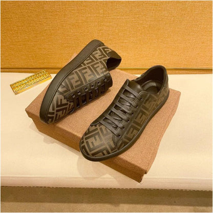 European Style Black Sneakers for Men 2026 New Trendy Genuine Leather Shoes Casual Shoes Comfortable and Breathable Sports Shoes image 3